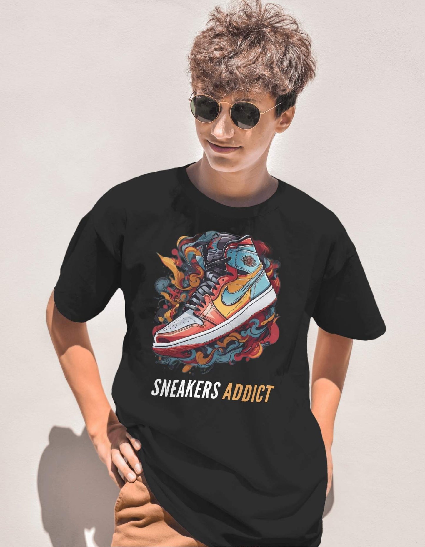 "SNEAKER ADDICT" Unisex Oversized Premium Cotton T-Shirt.